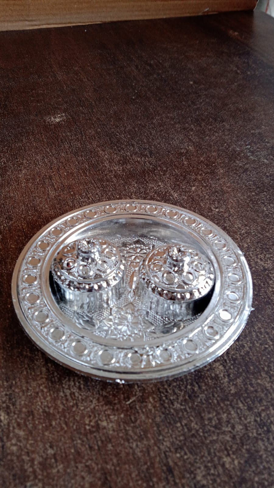 Round Shape Special Puja Thali, Kumkum Thali Holder (1 Pc / Small)